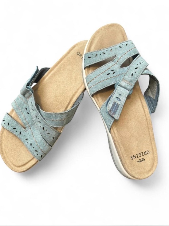 Pull&Bear Shoes - Earth Origins Blue sandals with adjustable straps and arch support. Size 9